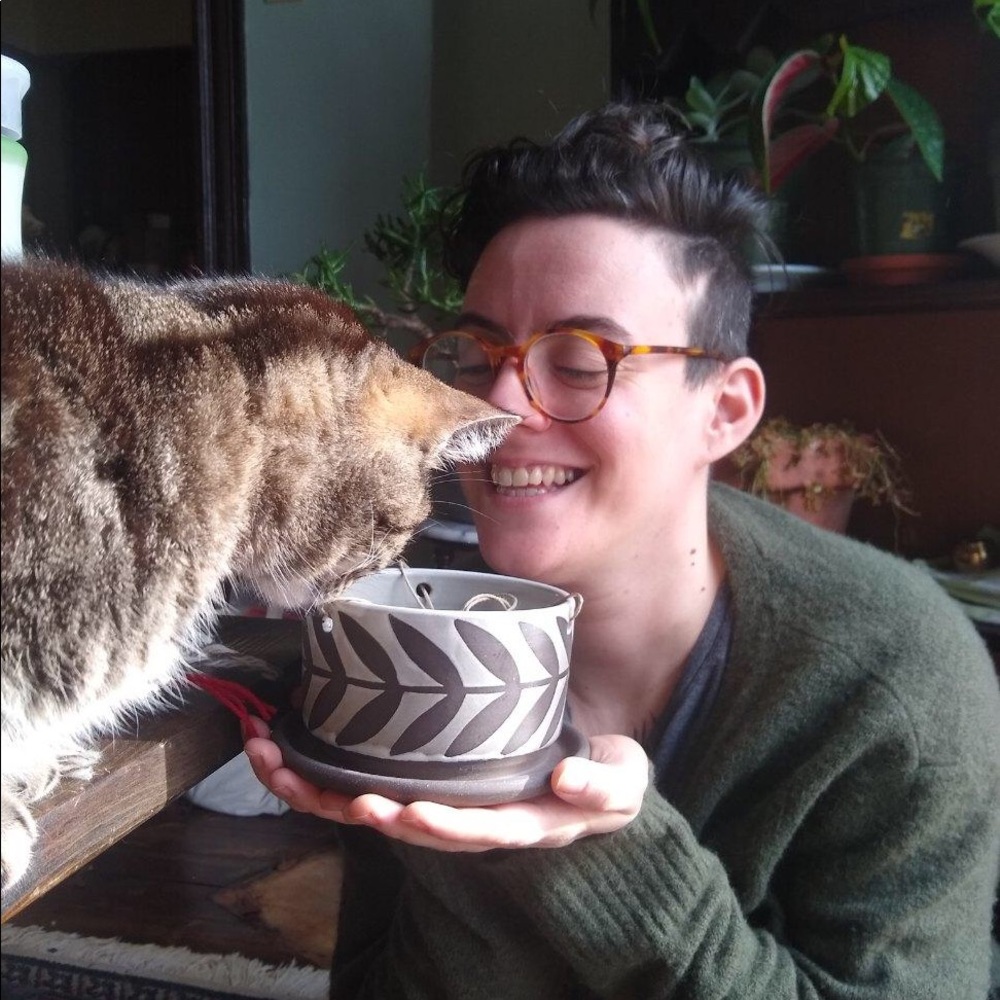 Meet your Posher, Earnest